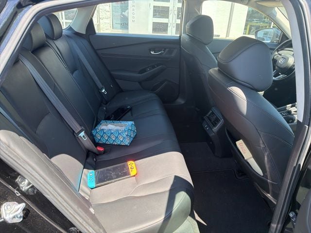 Used 2023 Honda Accord Touring image 12