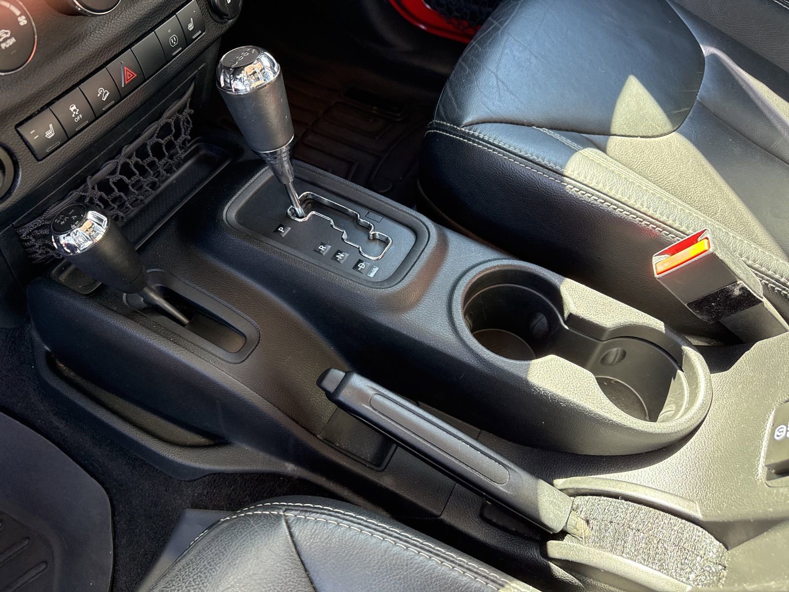 Used 2015 Jeep Wrangler Unlimited Sahara w/ Dual Top Group image 25