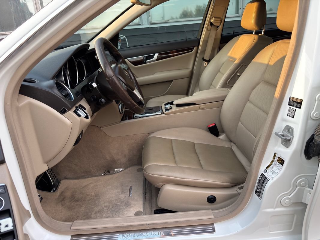 Used 2014 Mercedes-Benz C 250 Sedan image 13