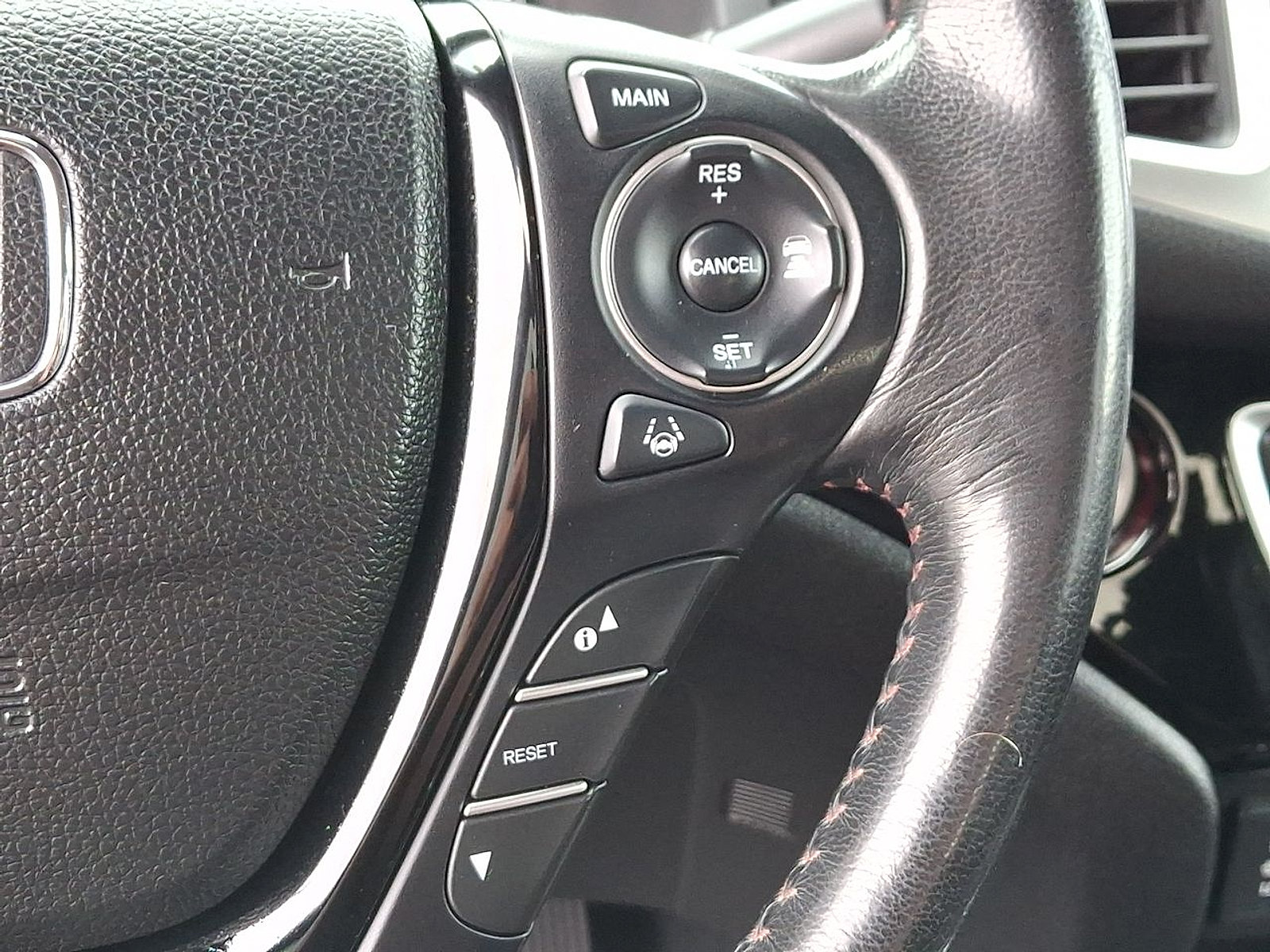 Used 2017 Honda Ridgeline Black Edition image 18