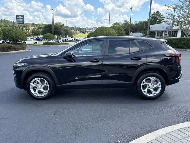 New 2026 Chevrolet Trax LS w/ LS Convenience Package FWD image 6