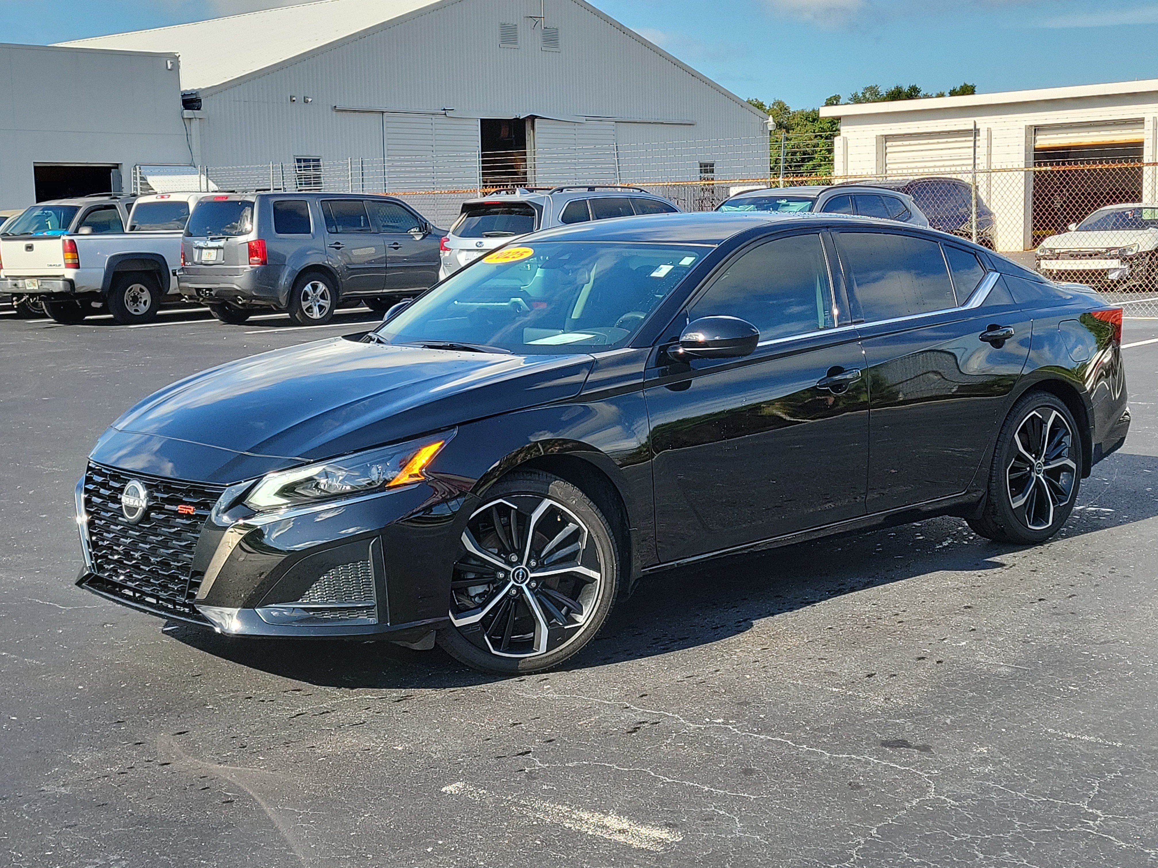 Used 2025 Nissan Altima 2.5 SR FWD 360° Tour