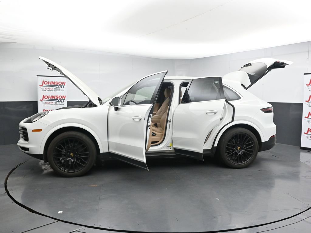 Used 2019 Porsche Cayenne image 28