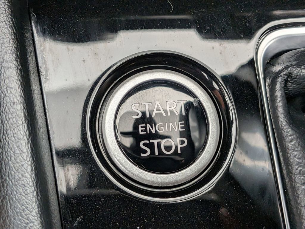 Used 2023 Nissan Kicks SV image 15