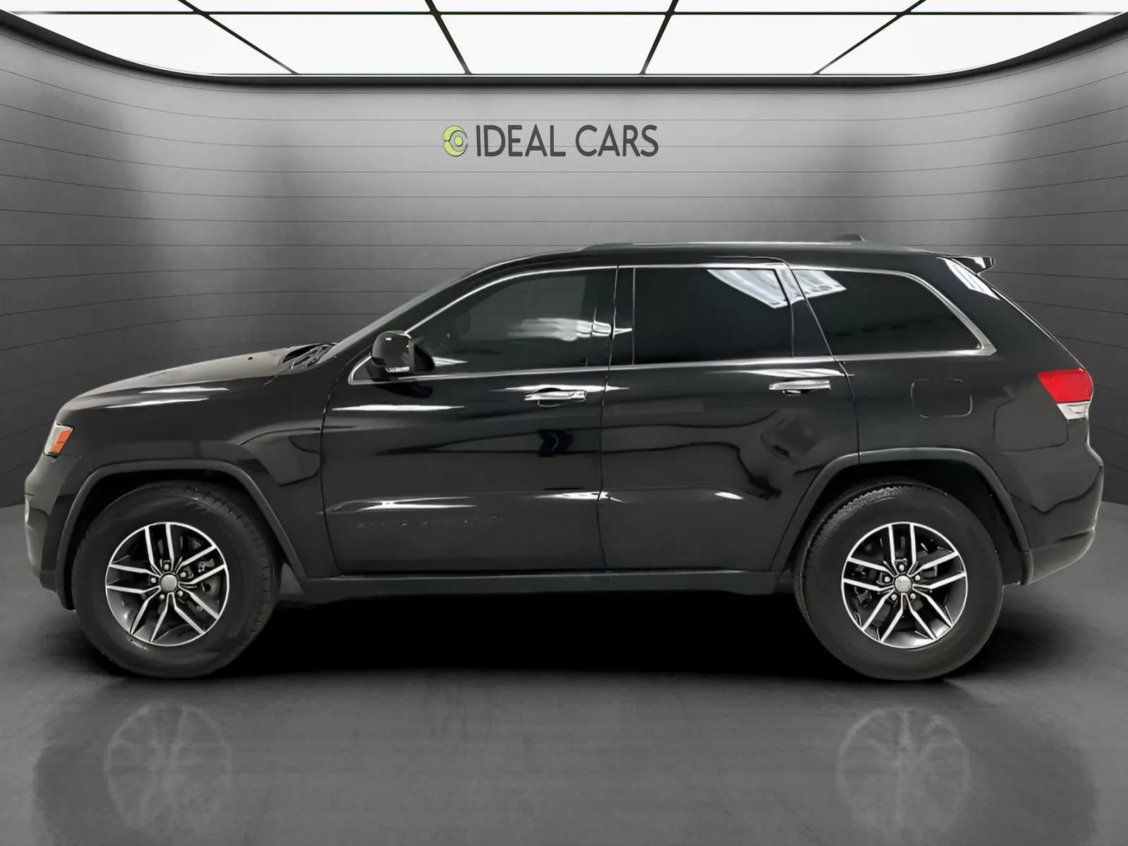 Used 2018 Jeep Grand Cherokee Limited RWD image 8