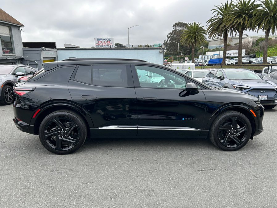 Used 2024 Chevrolet Equinox EV RS image 4