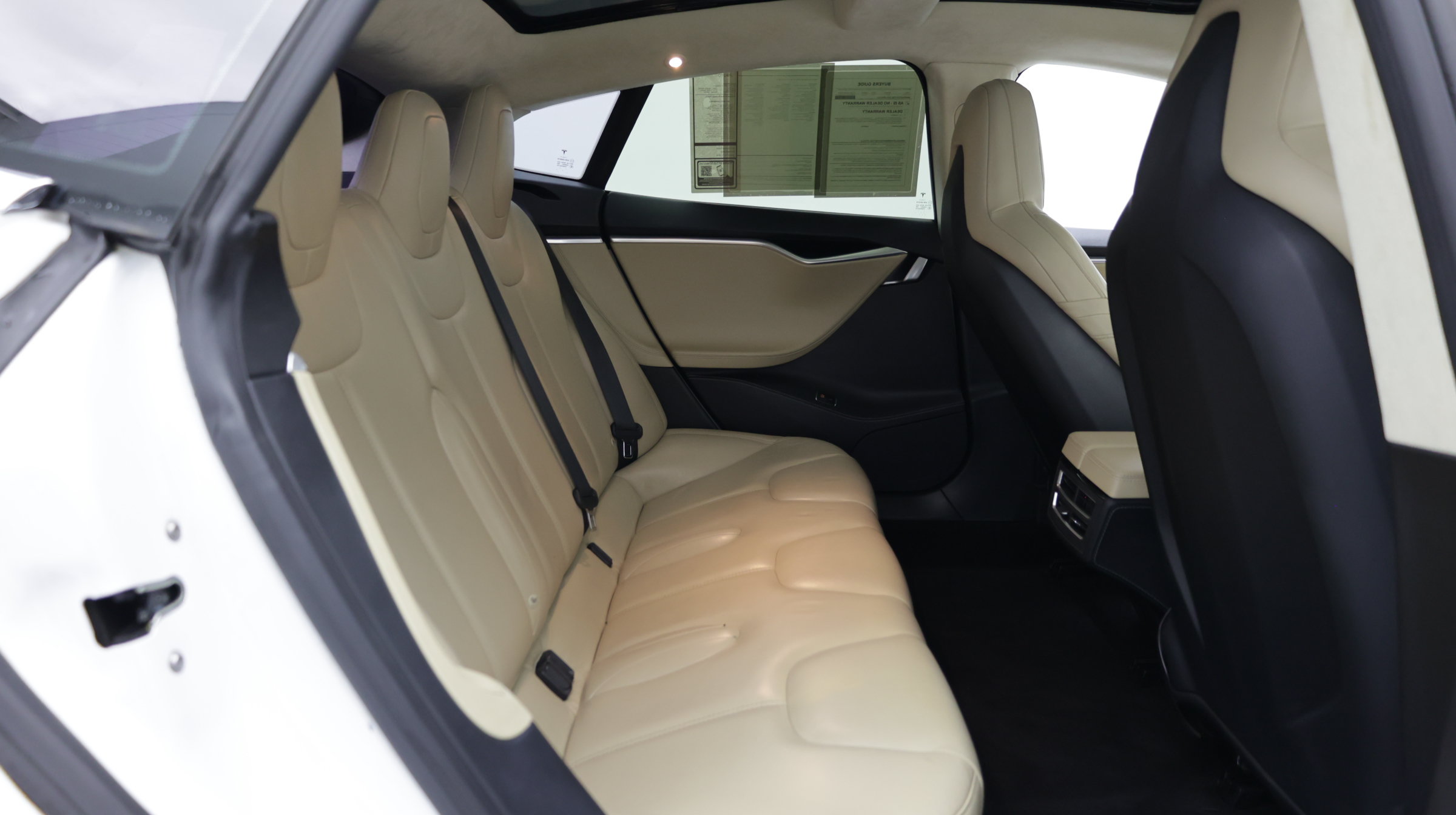 Used 2016 Tesla Model S 70 RWD image 29