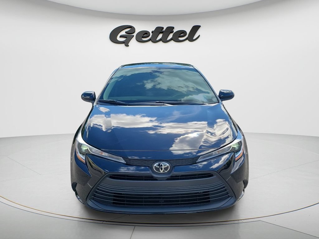 Certified 2025 Toyota Corolla LE w/ Convenience Package FWD image 2