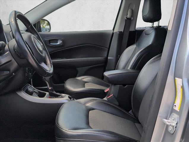 Used 2020 Jeep Compass Latitude w/ Popular Equipment Group AWD/4WD image 13
