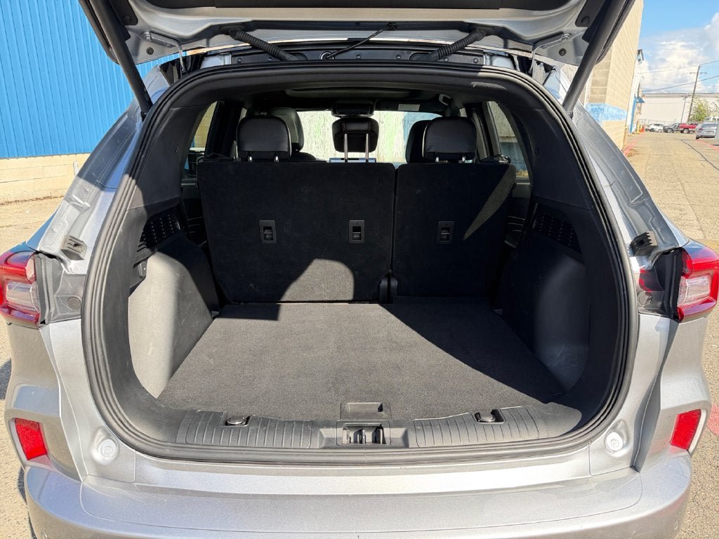 Used 2023 Ford Escape ST-Line Select w/ Tech Pack #2 AWD/4WD image 22