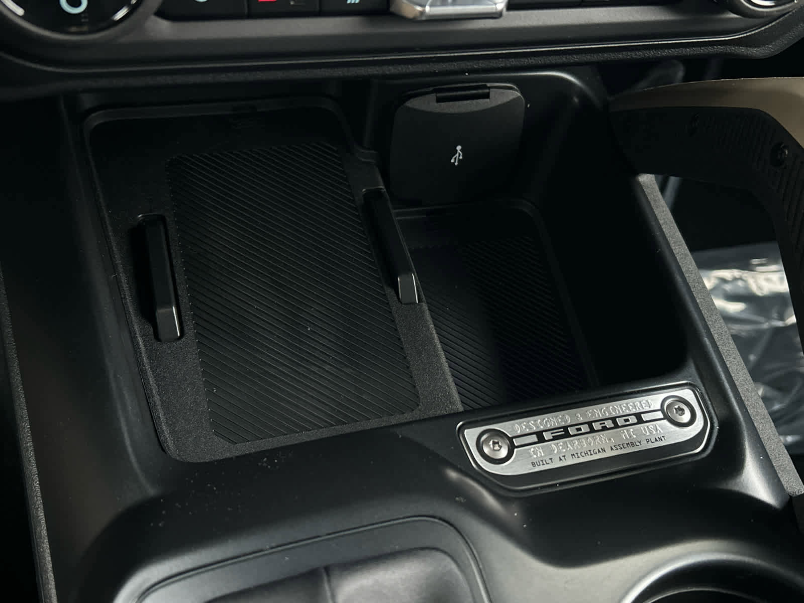 New 2025 Ford Bronco Badlands image 50