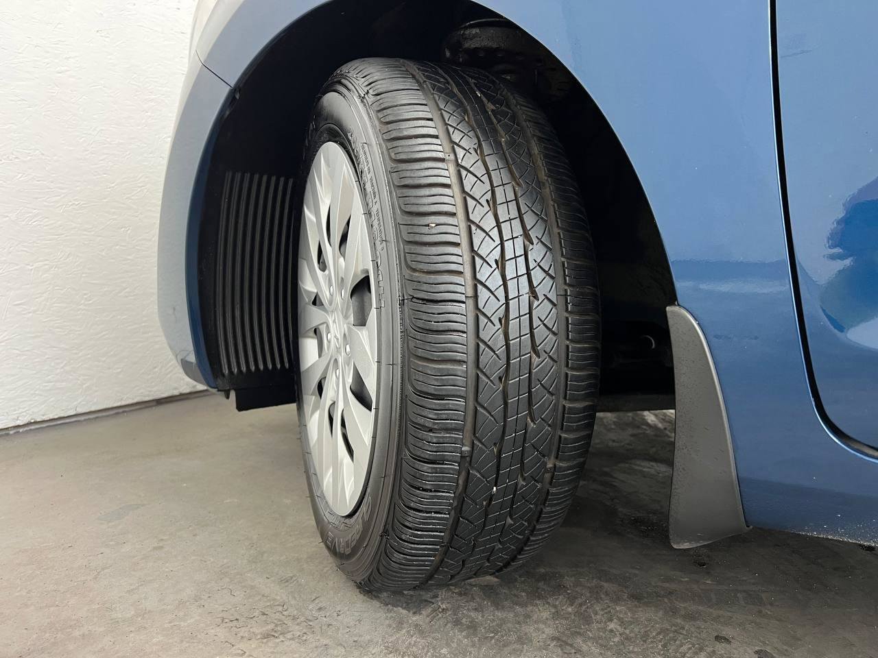 Used 2016 Hyundai Elantra GT FWD image 27