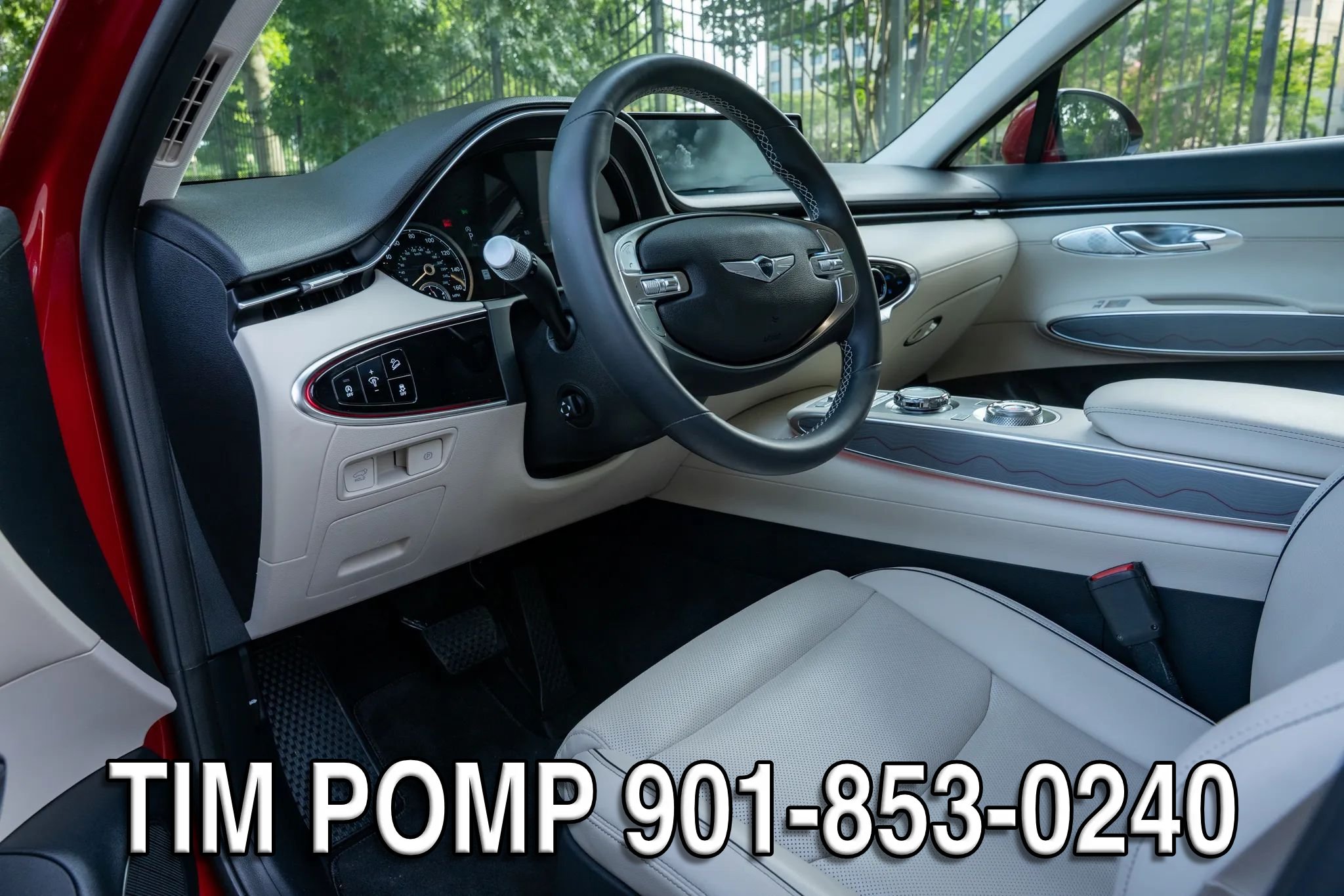 Used 2024 Genesis GV70 2.5T w/ Advanced Package AWD/4WD image 10