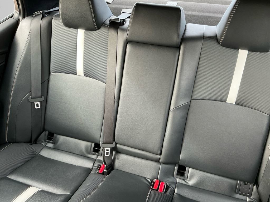 Used 2025 Toyota Camry SE image 13