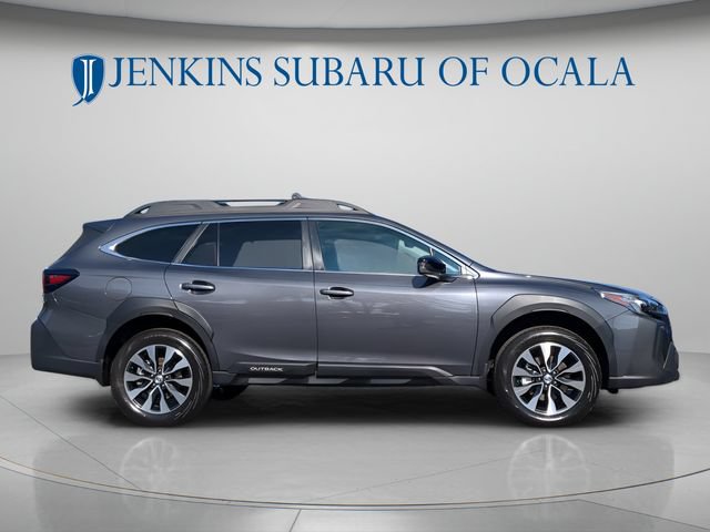 Used 2023 Subaru Outback Limited AWD/4WD image 2
