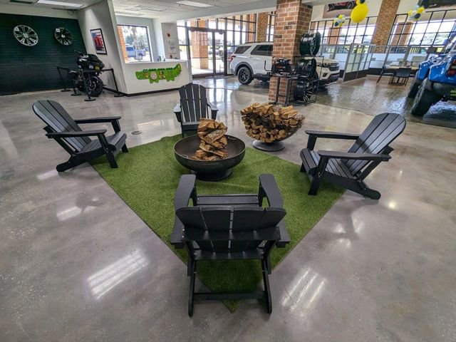 Certified 2025 Ford F150 Lariat w/ Equipment Group 501A Mid image 40