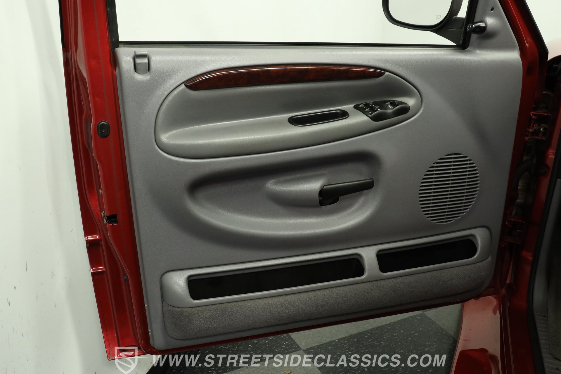 Used 1998 Dodge Ram 1500 Truck 2WD Quad Cab image 34