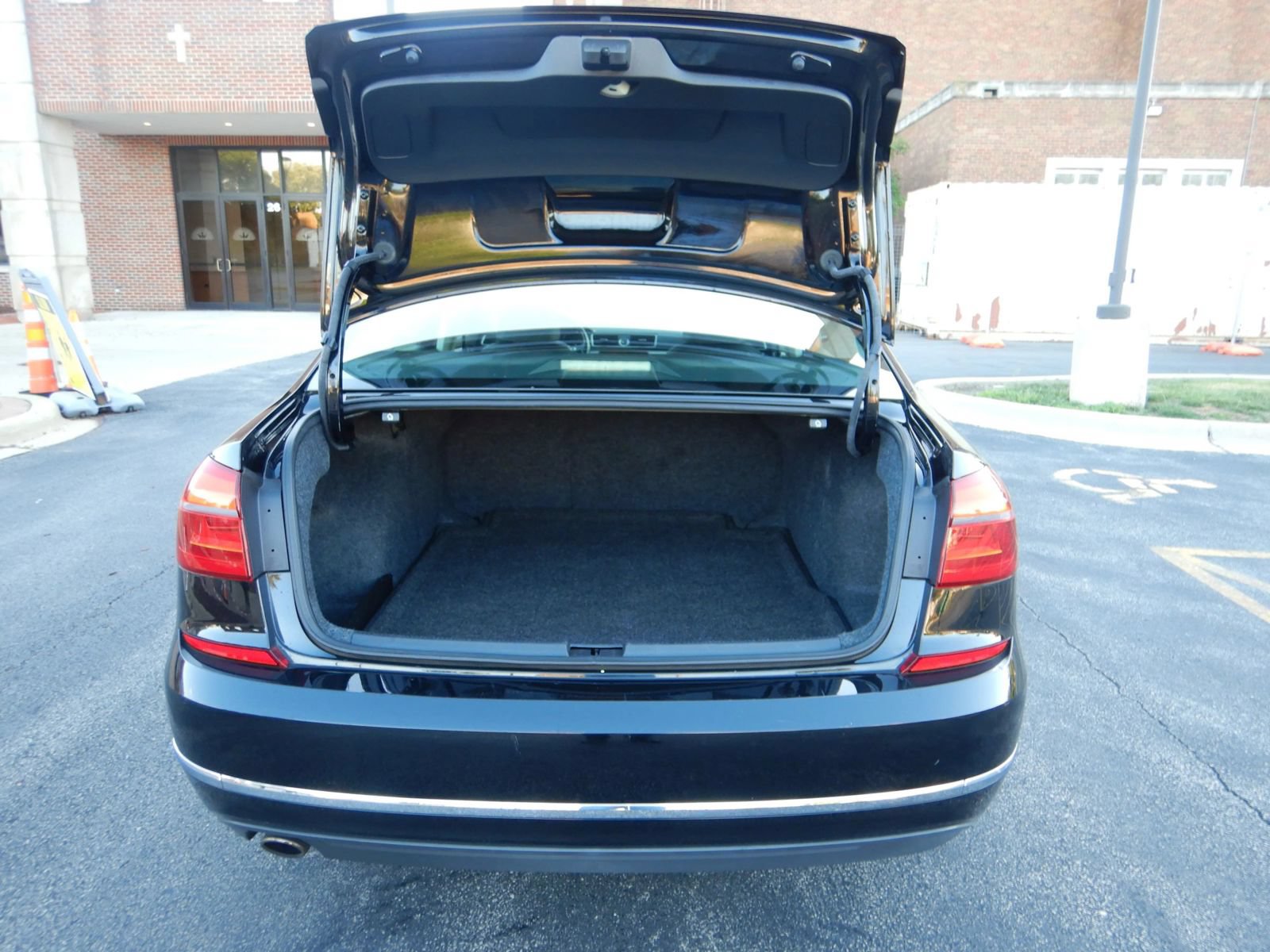 Used 2016 Volkswagen Passat 1.8T SE FWD image 26
