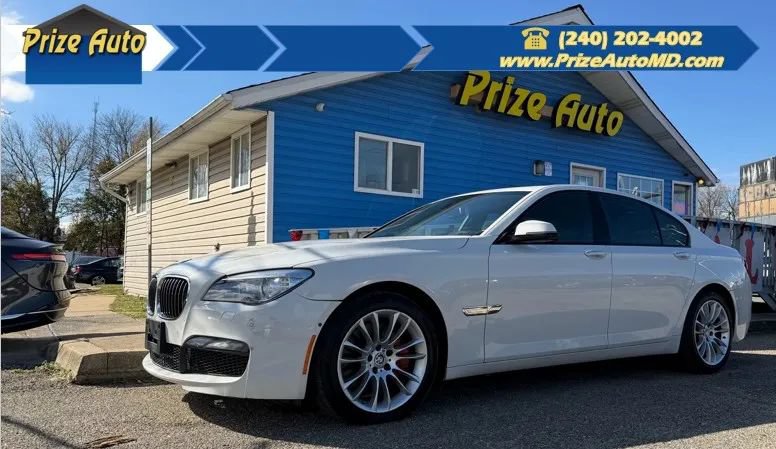 Used 2013 BMW 750i xDrive AWD/4WD image 1