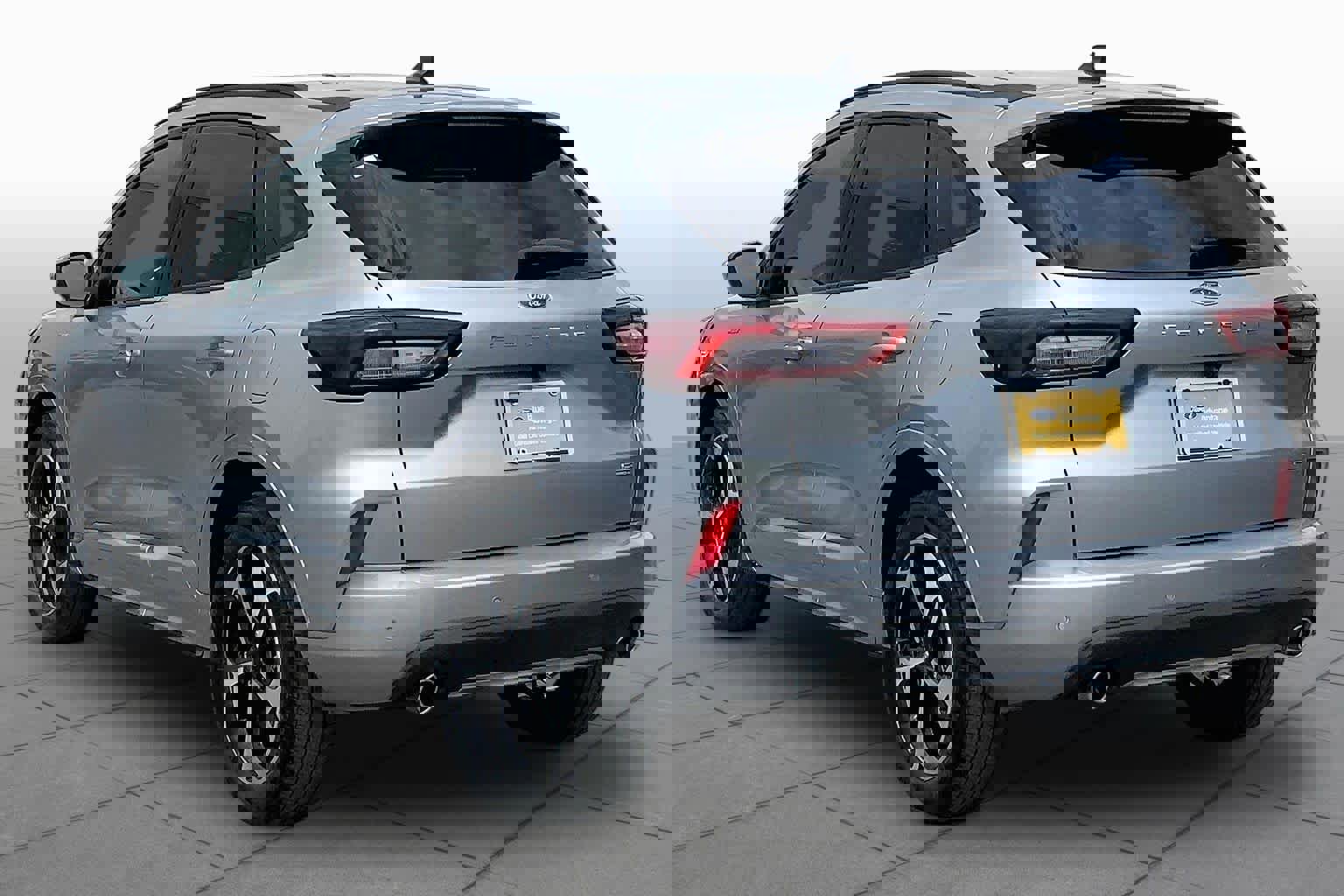 Certified 2023 Ford Escape ST-Line Elite AWD/4WD image 12