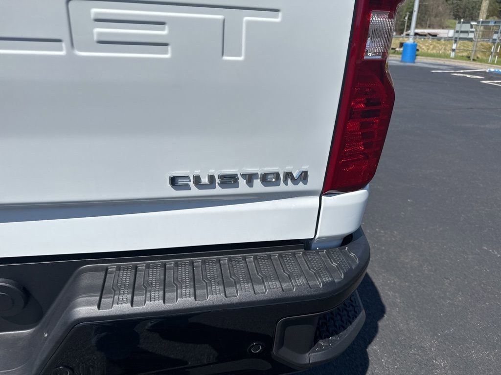 New 2026 Chevrolet Silverado 2500 Custom w/ Custom Value Package AWD/4WD image 28