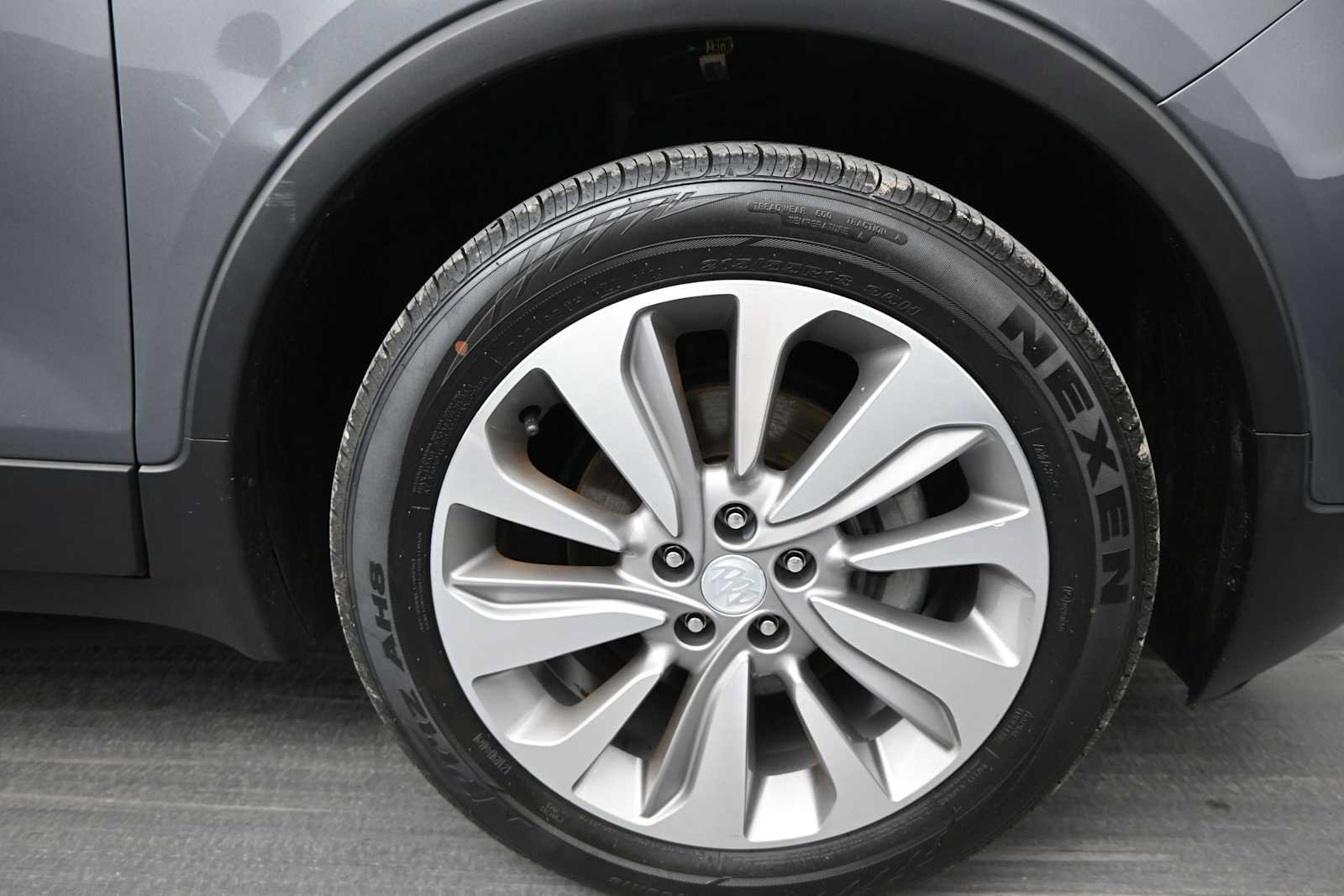 Used 2014 Chevrolet Tahoe LT w/ Luxury Package RWD image 10