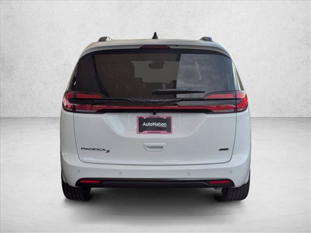 New 2026 Chrysler Pacifica Select w/ S Appearance Package AWD/4WD image 8