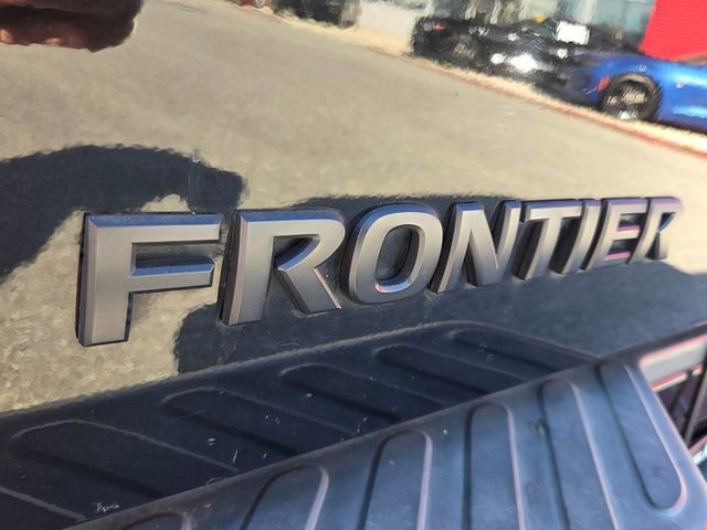 Used 2021 Nissan Frontier SV w/ Midnight Edition Floor Mats image 15