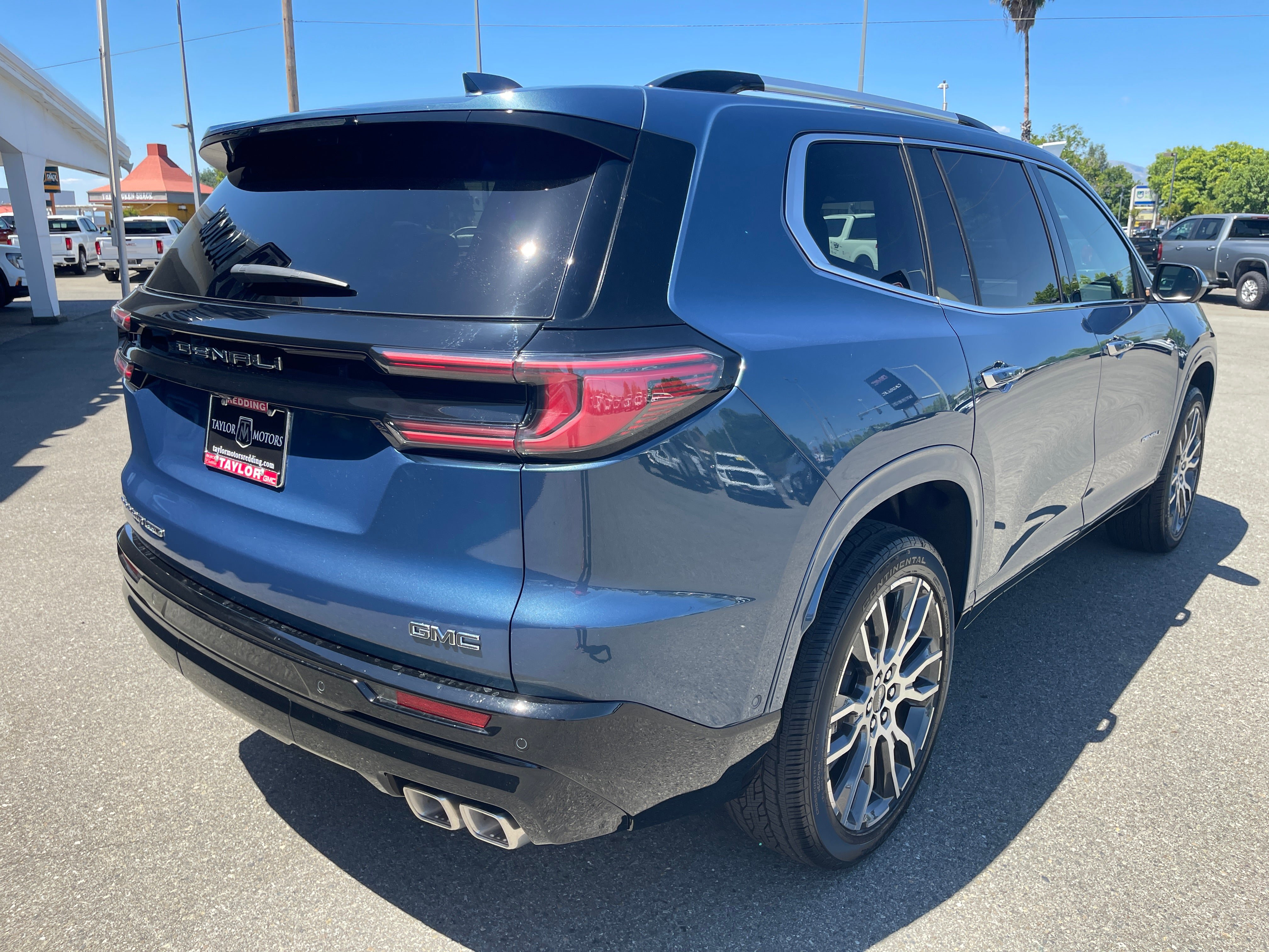 New 2026 GMC Acadia Denali Ultimate AWD/4WD image 5