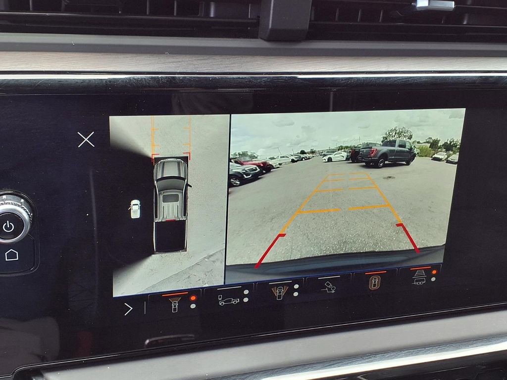 Used 2025 GMC Sierra 1500 AT4X image 26