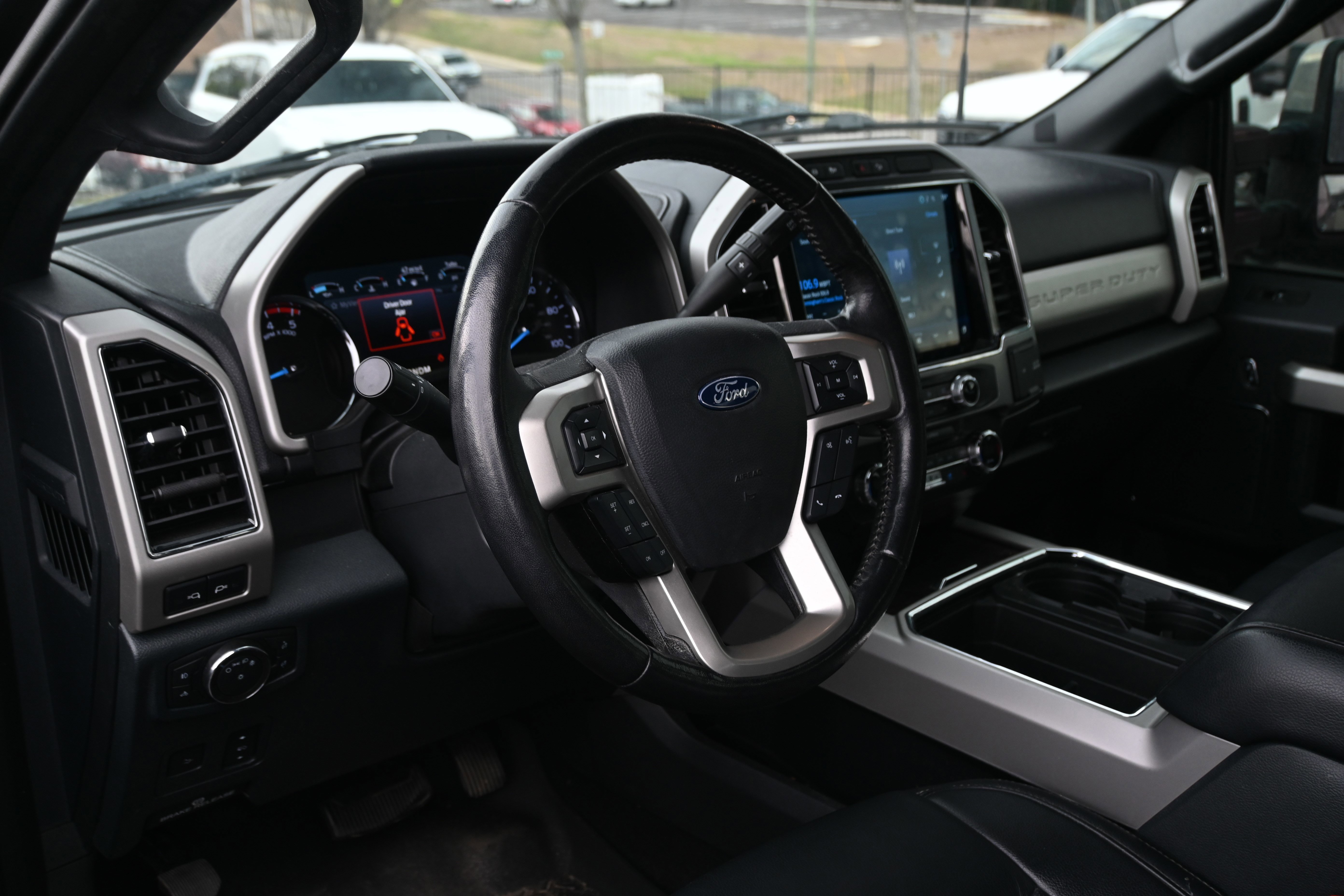 Used 2022 Ford F250 Lariat w/ Lariat Ultimate Package image 3