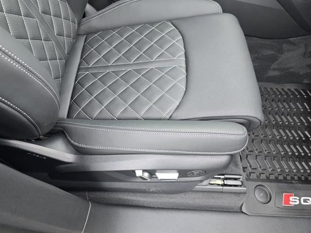 New 2025 Audi SQ8 Prestige AWD/4WD image 18