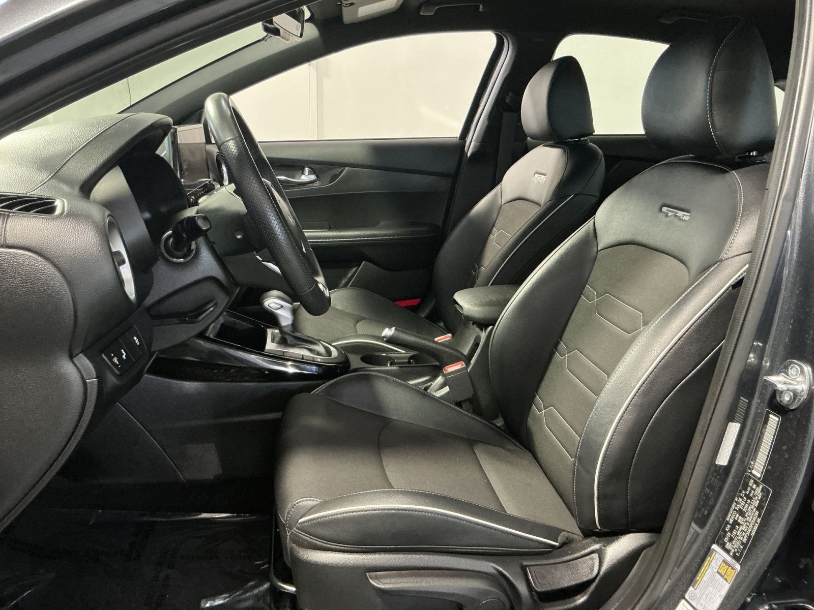 Used 2023 Kia Forte GT-Line FWD image 14