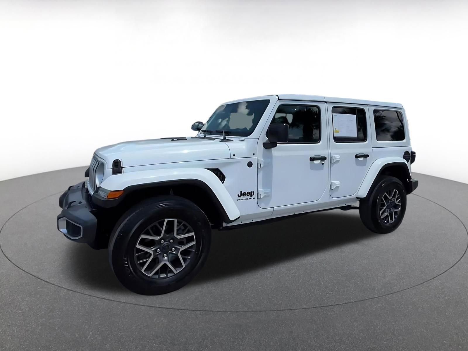 Used 2025 Jeep Wrangler Sahara AWD/4WD image 8