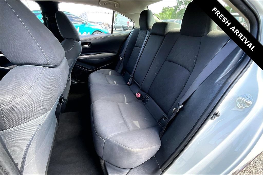 Used 2020 Toyota Corolla LE FWD image 21