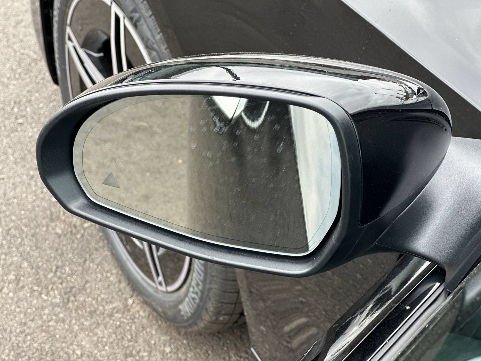 Used 2025 Mercedes-Benz C 300 4MATIC Sedan image 9