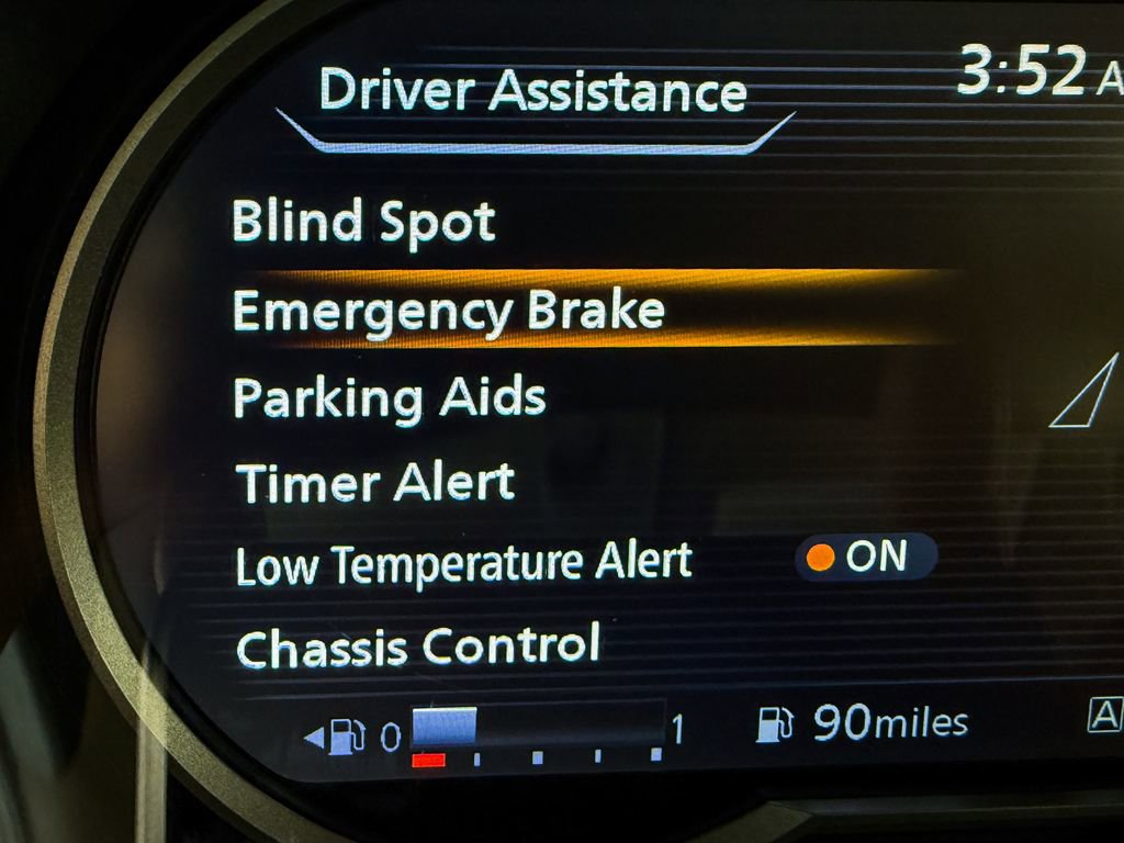 Used 2018 Nissan Kicks SR image 20