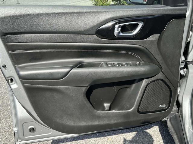 Used 2022 Jeep Compass Altitude w/ Sun and Sound Group image 32