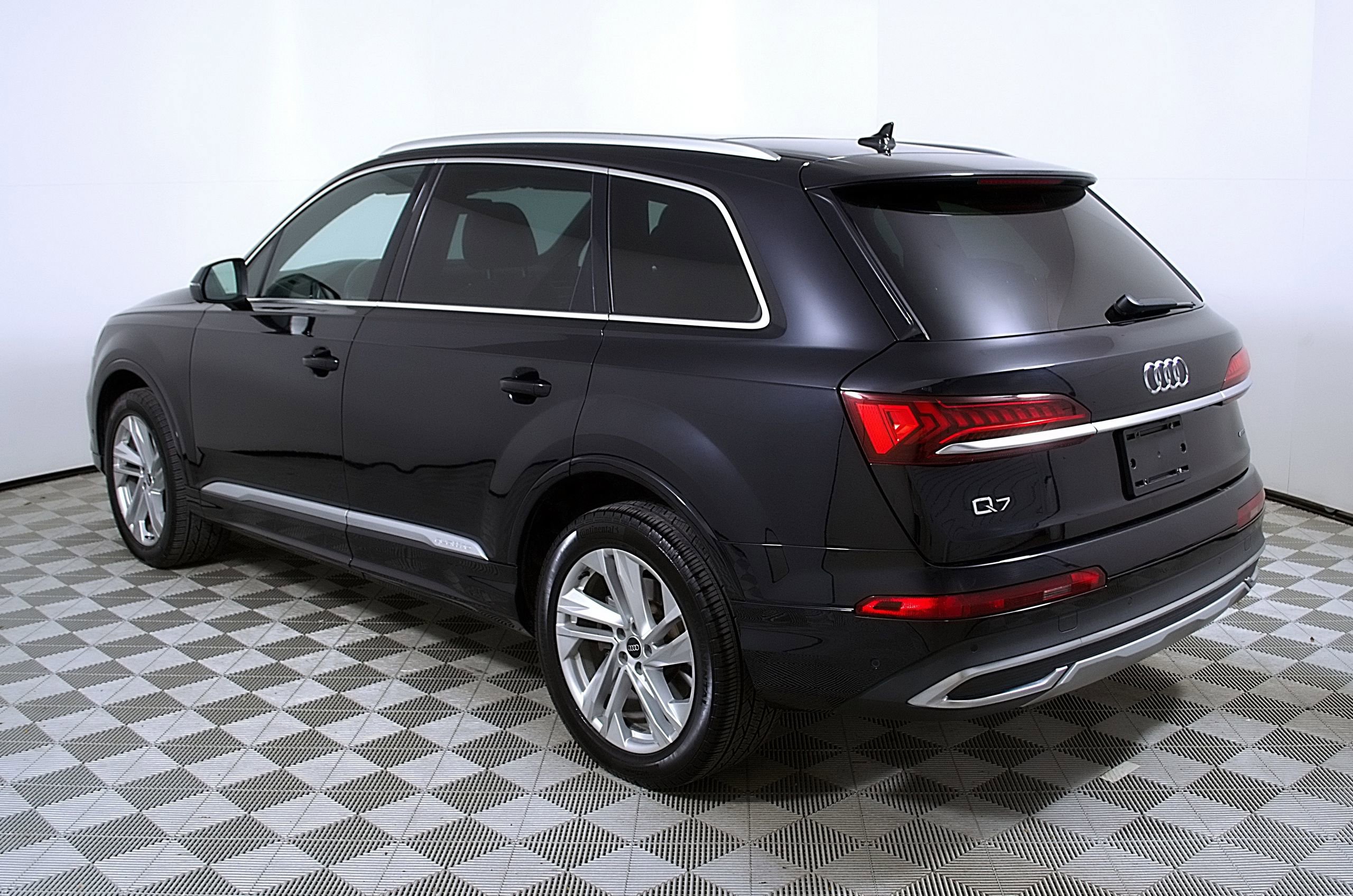 Used 2021 Audi Q7 3.0T Premium image 9
