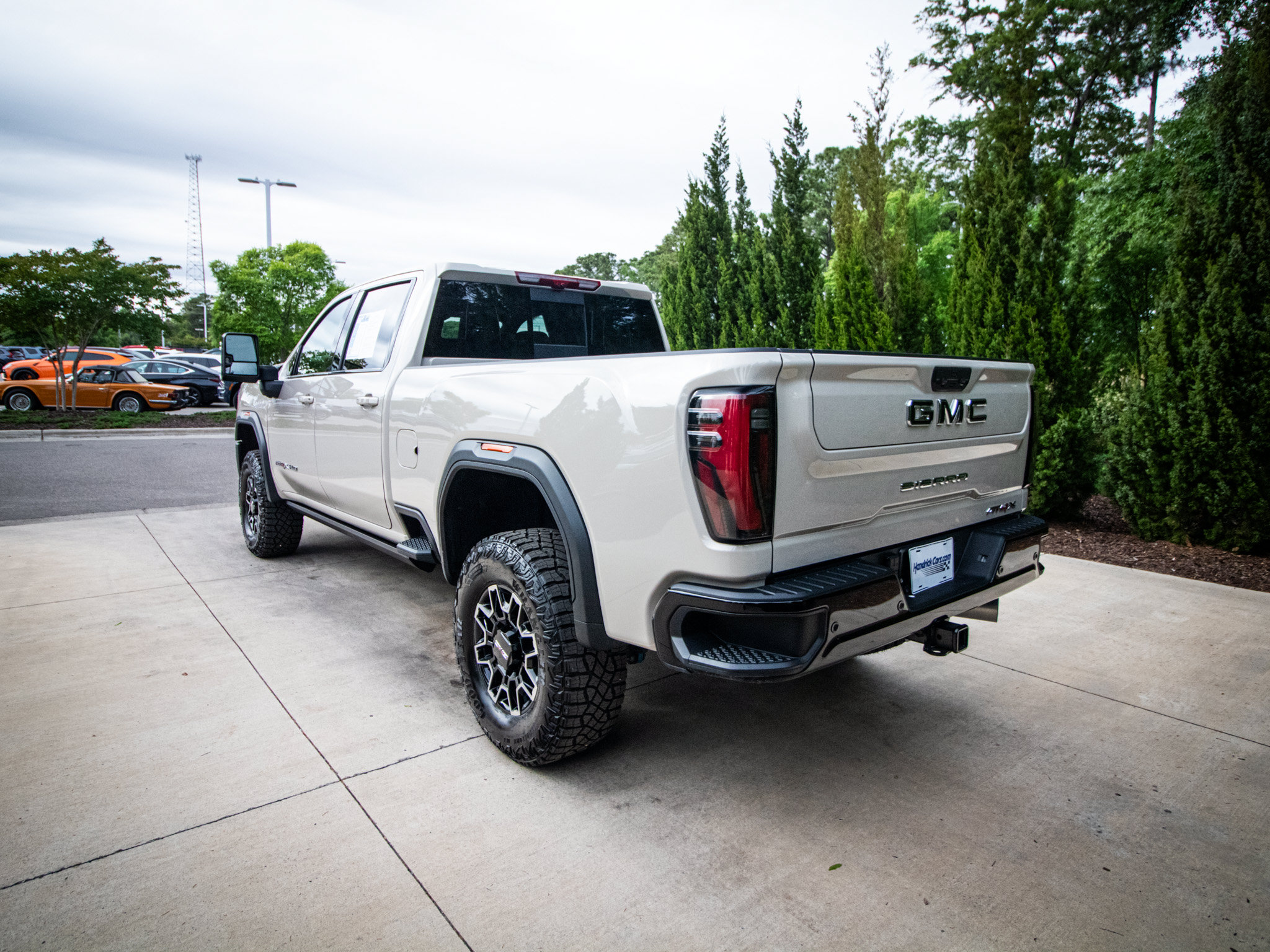 Used 2026 GMC Sierra 2500 AT4X w/ LPO, Black Badging Package AWD/4WD image 8