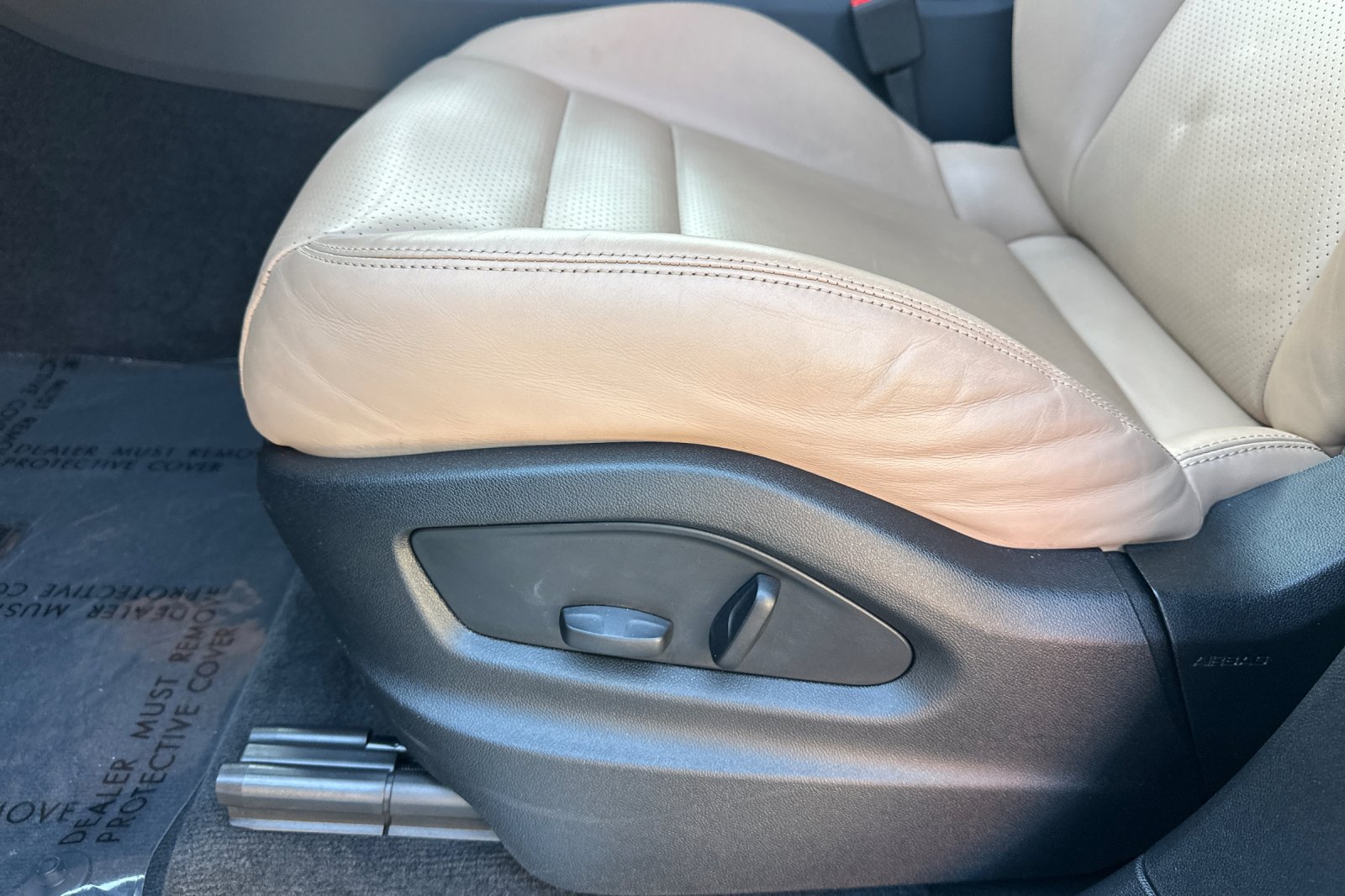 Used 2024 Porsche Cayenne AWD/4WD image 13