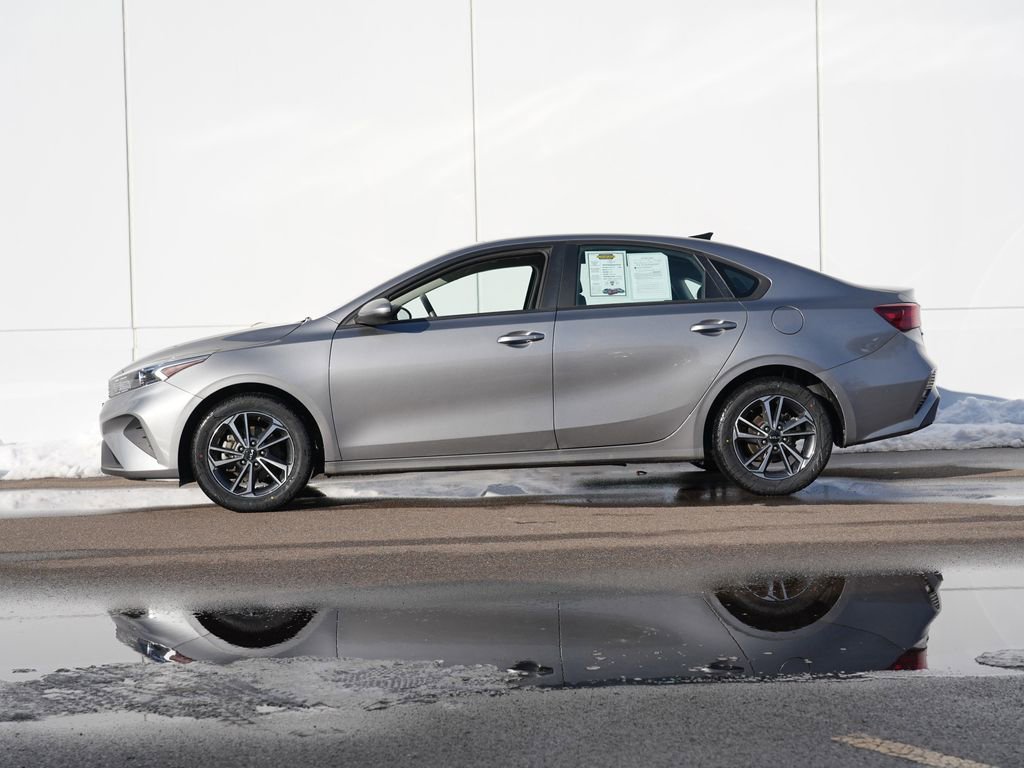 Used 2022 Kia Forte LXS image 6