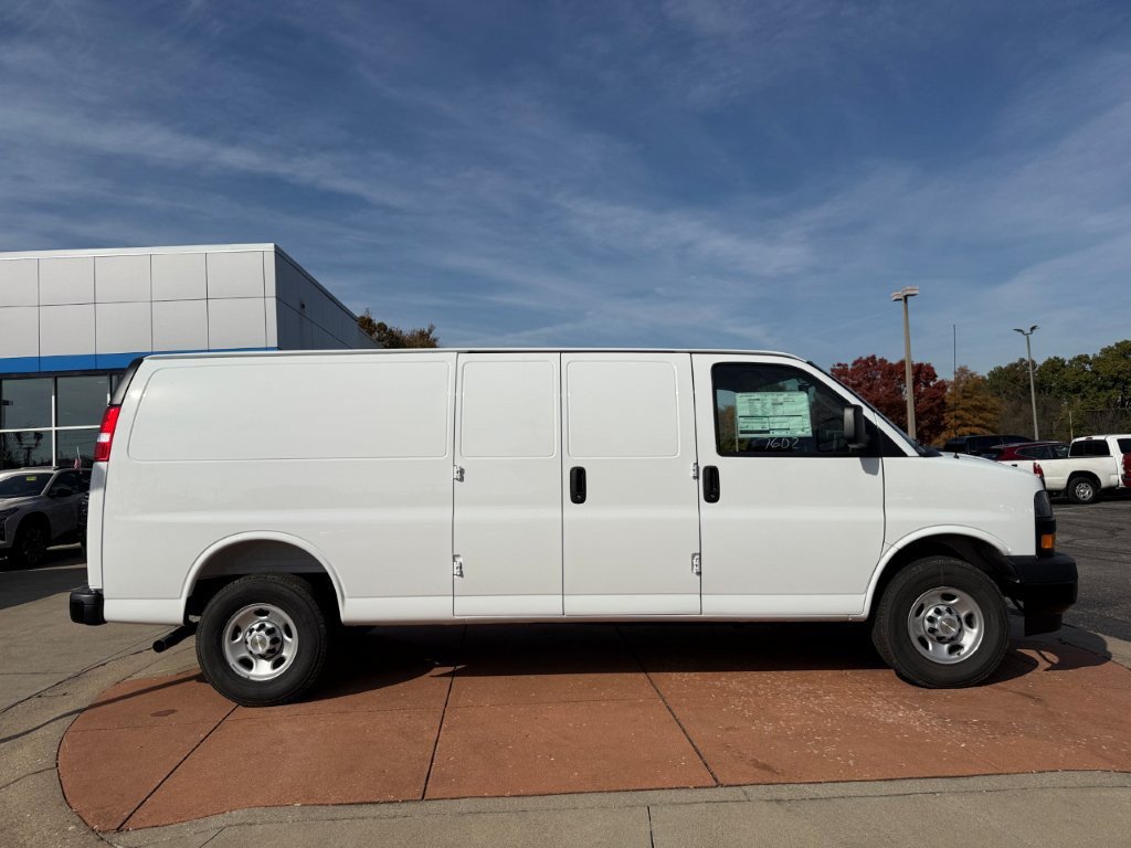 New 2027 Chevrolet Express 2500 Extended w/ Driver Convenience Package RWD image 8