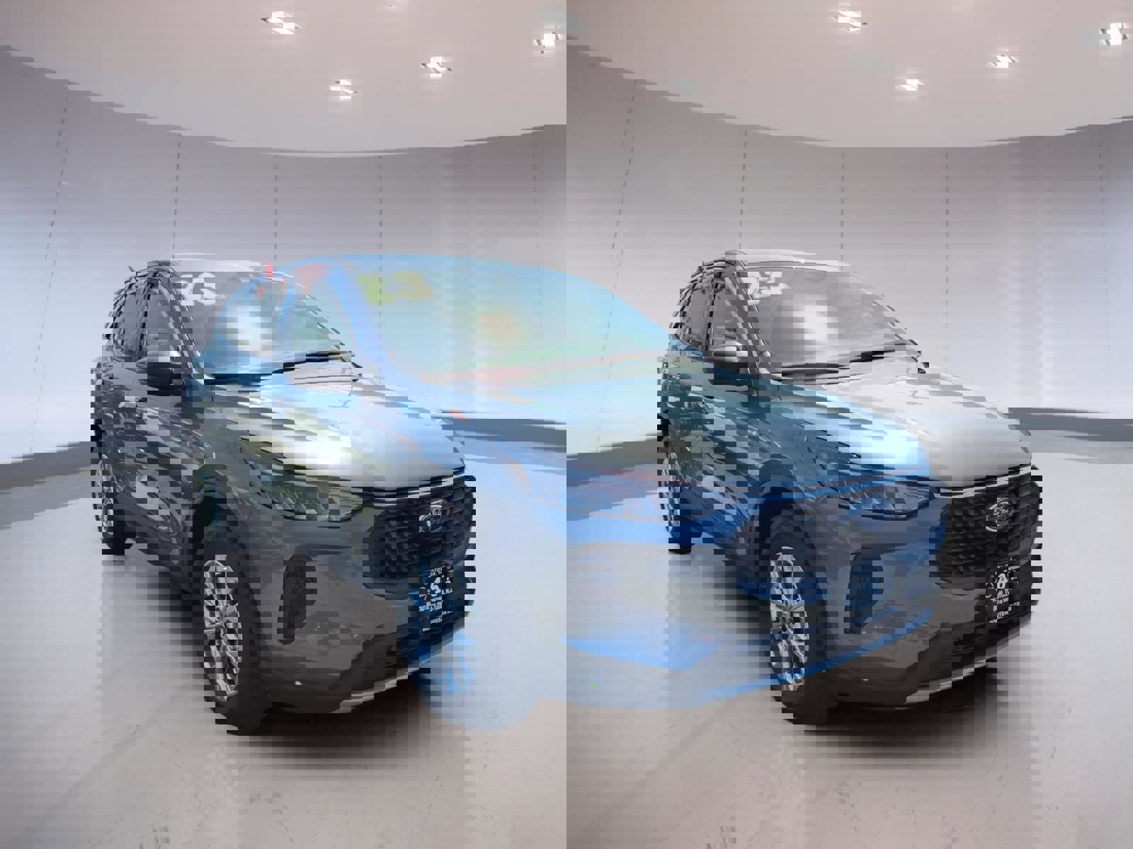 Used 2023 Ford Escape Active image 1