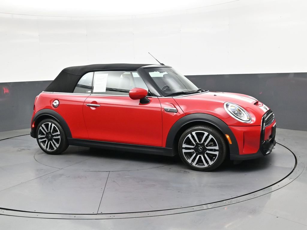 Used 2024 MINI Cooper S FWD image 3