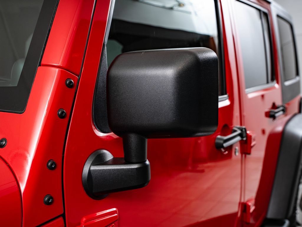 Used 2012 Jeep Wrangler Unlimited Rubicon w/ Dual Top Group AWD/4WD image 16