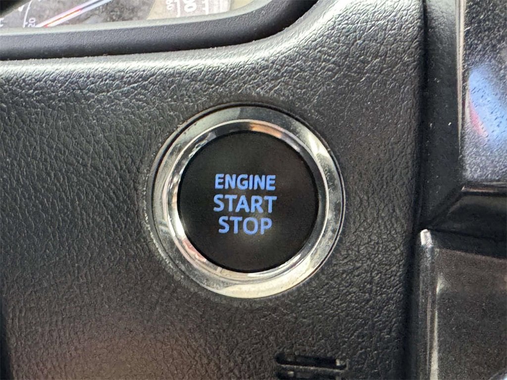 Used 2024 Toyota 4Runner TRD Off-Road Premium image 8