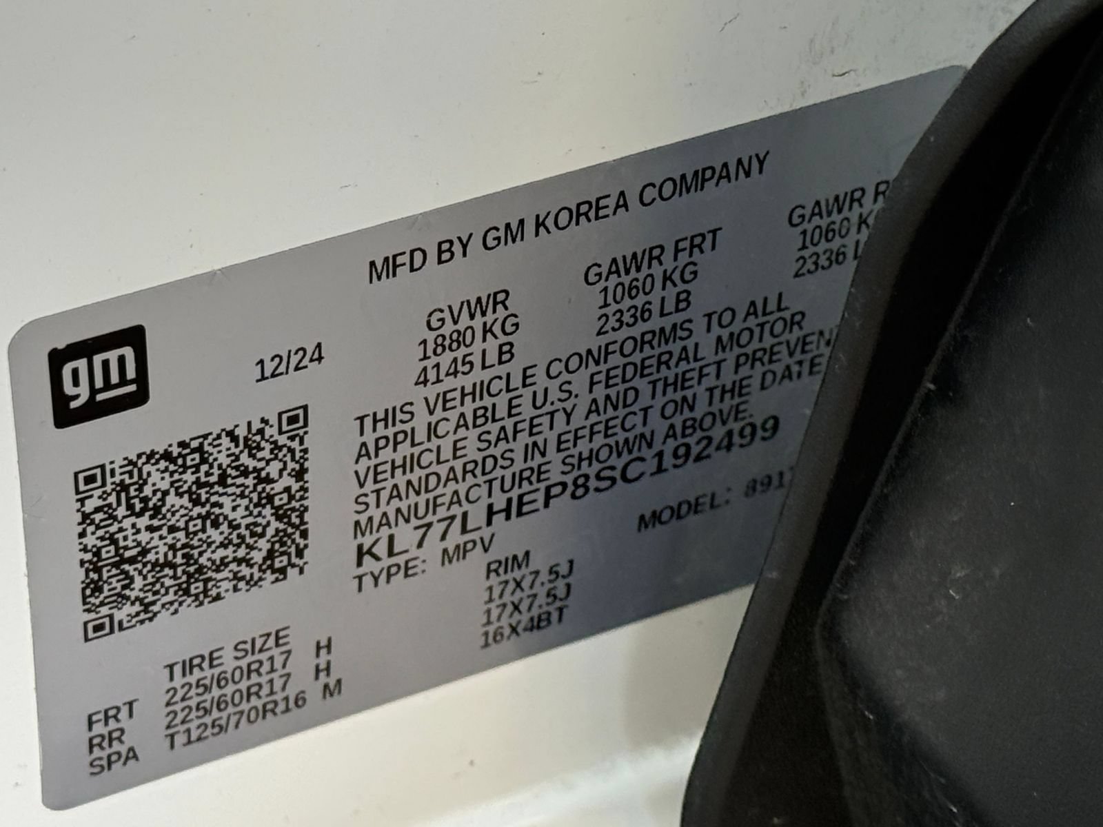 Used 2025 Chevrolet Trax LT FWD image 29