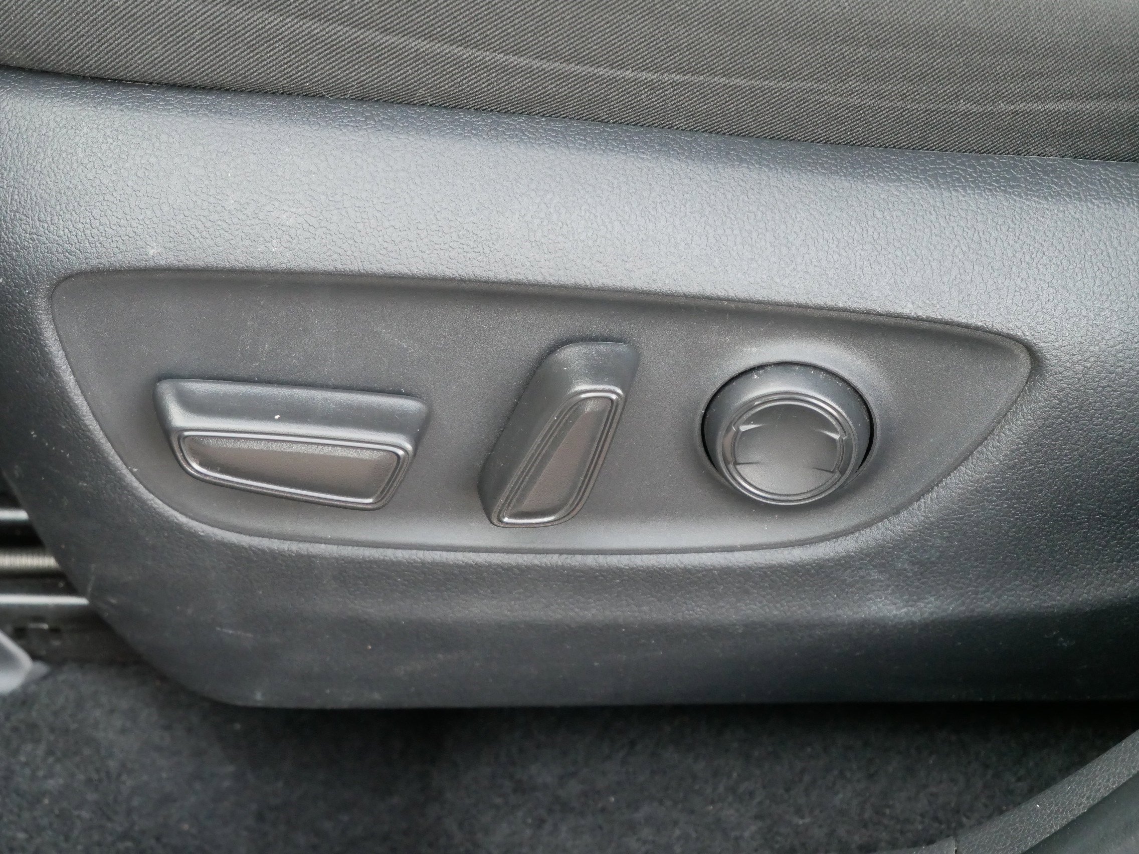 Certified 2025 Toyota RAV4 XLE image 20