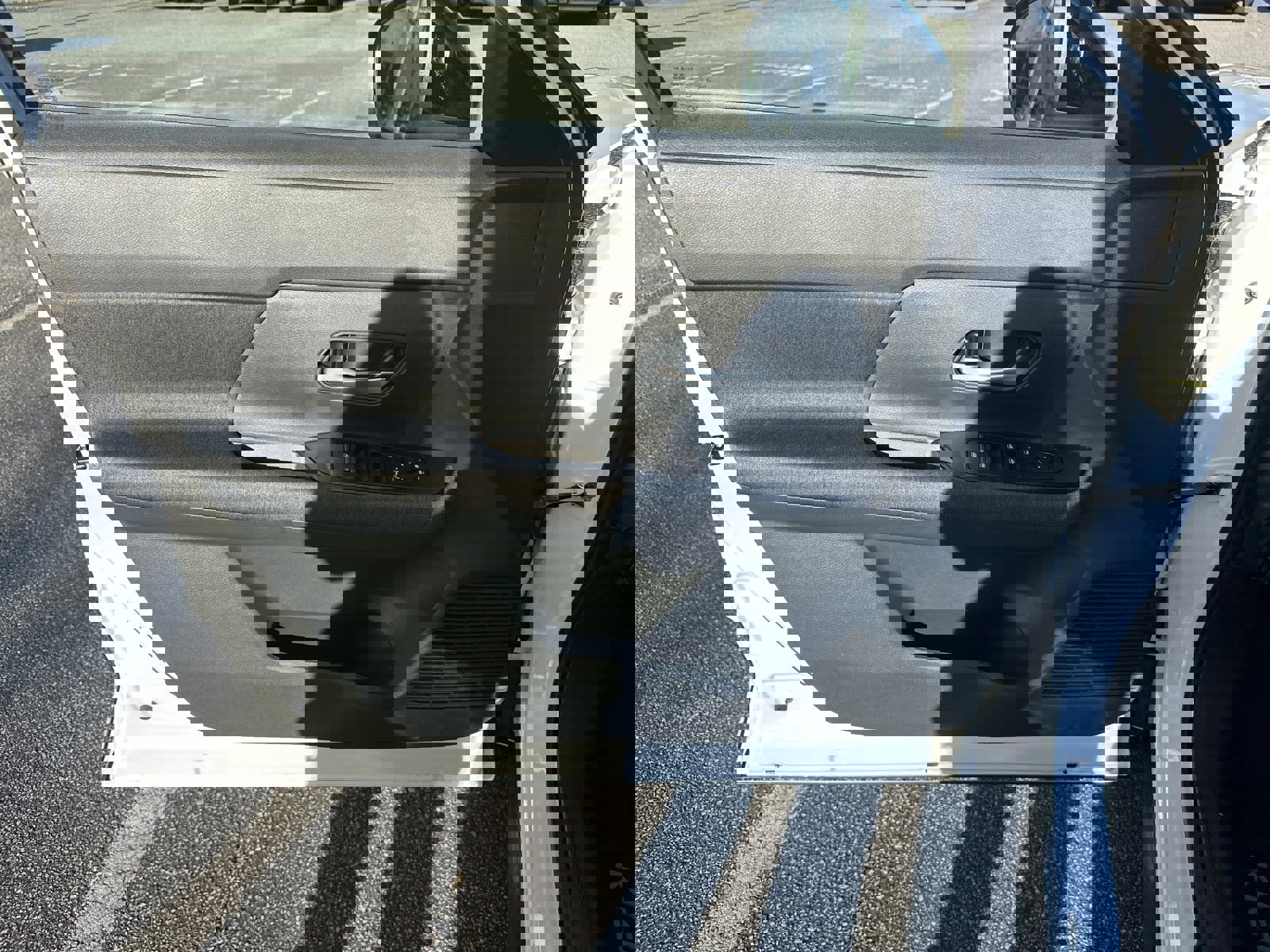 New 2026 Nissan Kicks SV image 10